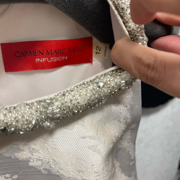 Beautiful gown! - Picture 2 of 6